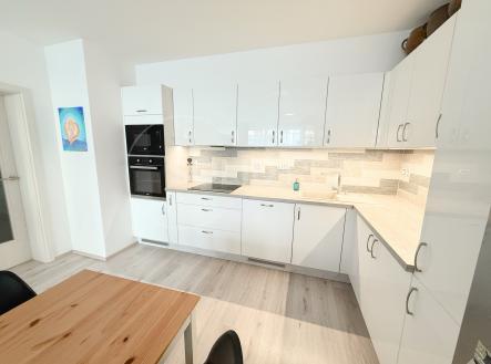 Prodej bytu, 3+kk, 75 m²