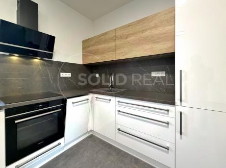 Pronájem bytu, 1+kk, 27 m²