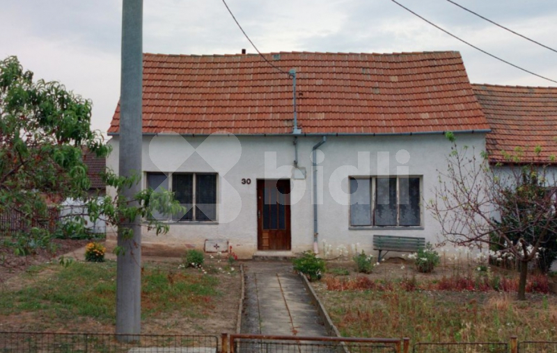 Prodej rodinného domu 120 m 2 - Suchohrdly u Miroslavi