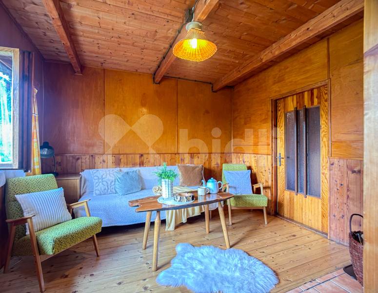 Prodej celoročně obyvatelné chaty 5+1 94 m2, zahrada 384 m2