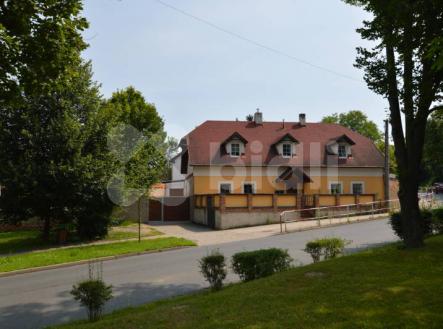 Prodej - dům/vila, 340 m²