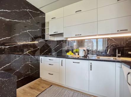 Prodej bytu, 4+kk, 92 m²