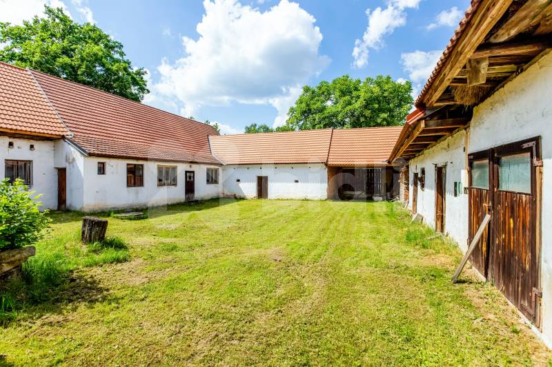 Prodej venkovského stavení u Třeboně