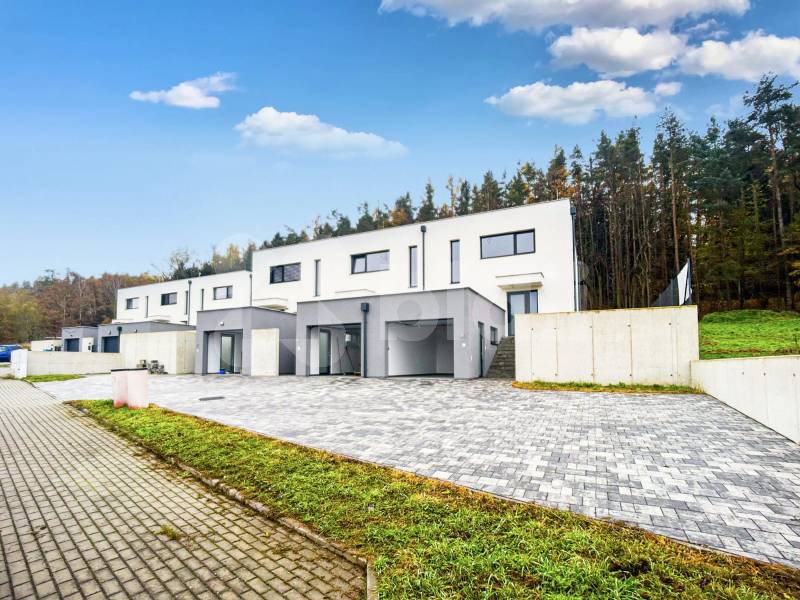 Prodej bytové jednotky 4+kk,152 m2, pozemek 500 m2,  Hluboká nad Vltavou