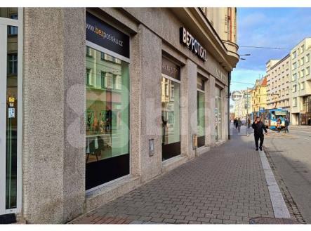 Pronájem - komerční objekt, obchodní centrum, 80 m²