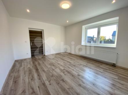 Pronájem - dům/vila, 90 m²