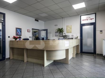 Pronájem kanceláře, 125 m²