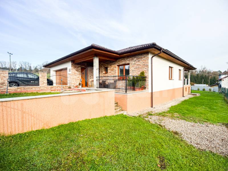 Prodej rodinného domu v Holoubkově