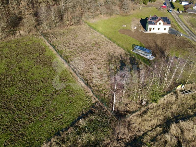 Pozemek vhodný k výstavbě, 1472 m2, Bezděkov