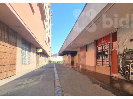 Prodej obchodní prostor, 100 m² obrázek