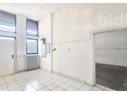 Prodej obchodní prostor, 100 m²