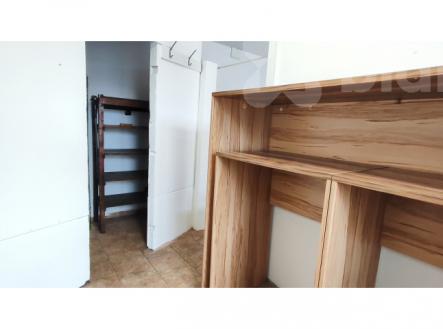 Pronájem - obchodní prostor, 32 m²