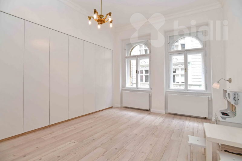 Byt 4+kk, 128 m2, cihla, OV, Praha Nové Město