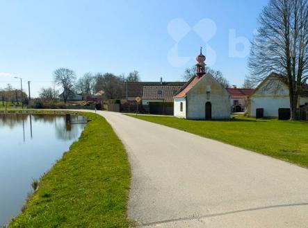 Prodej pozemku pro bydlení, 1 374 m²