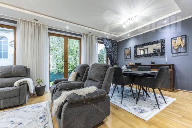 Prodej nově postaveného rod. domu 5+1, 160m2, pozemek 591m2, Jeneč, ul. Unhošťská