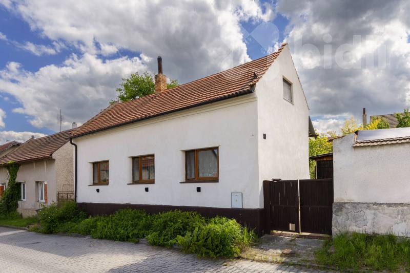 Prodej domu 4+1, 115m2, zahrada.