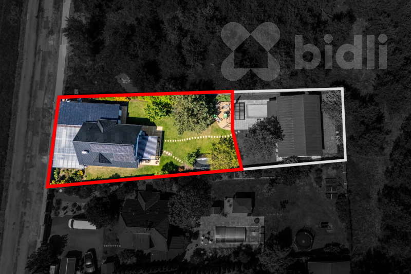 Prodej výjimečného domu 5+1 s garáží a zahradou ve Lhotě u Dřís.