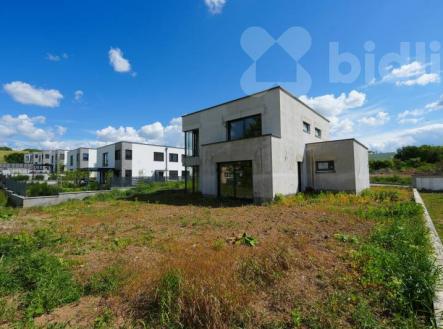 Prodej - dům/vila, 195 m²