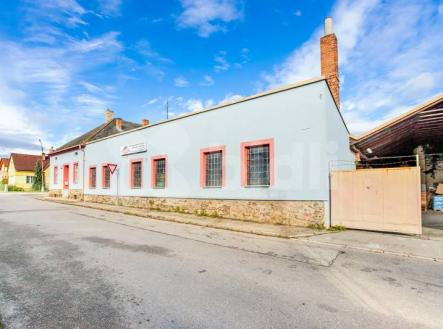 Pronájem - komerční objekt, administrativní budova, 140 m²