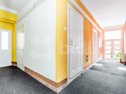 Pronájem - komerční objekt, administrativní budova, 140 m²