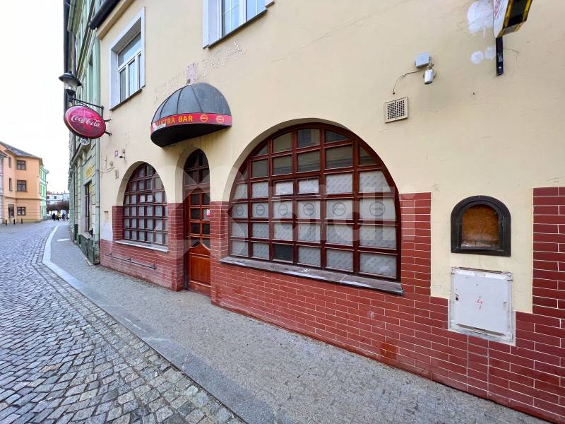 Pronájem, obchodní prostory 107 m2, Uničov ul. Dr. Beneše