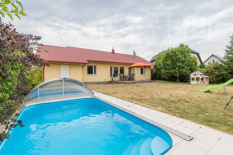 Moderní rodinný dům 4+kk ve finském stylu - Předboj, Praha-východ