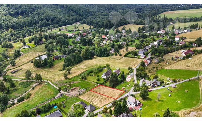 Stavební pozemek 1080; - Karlovice