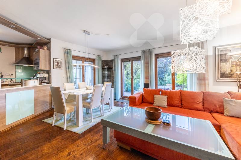 prodej domu 5+kk, 169m2, zahrada.