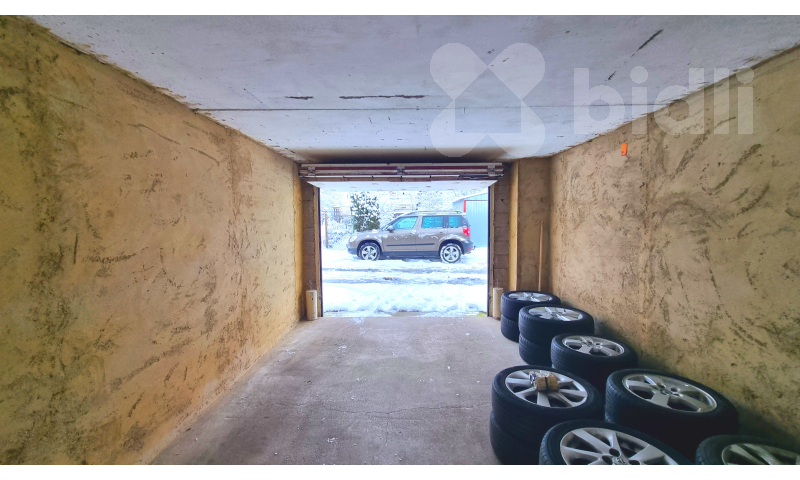 Prodej garáže, 19 m2, OV, Kněževes, ul. Štrosova