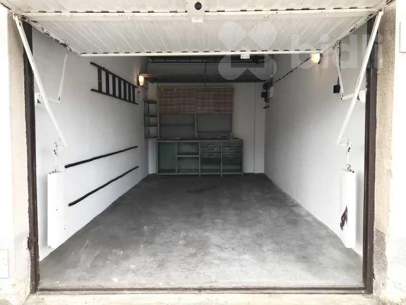 Řadová garáž 18m2 Kolín, U Cihelny