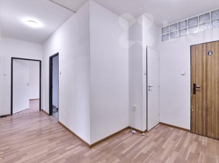 Prodej bytu v 1/2NP - 3+1, 77 m2, lodžie 5 m2, Uherčice