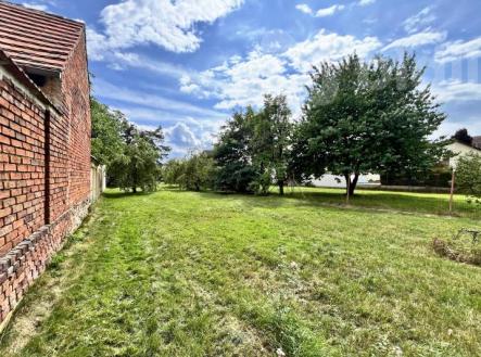 Pronájem pozemku, zahrada, 1 066 m²