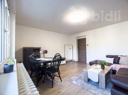 Prodej bytu 3+1/L, 75 m2, zahrada, parkování, Nučice, okr. Praha - západ