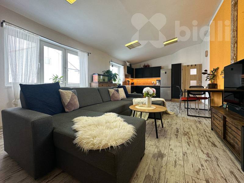 Prodej bytu (komerčního prostoru), 3+kk, 74 m2, ul. 28. října, Kladno-Švermov