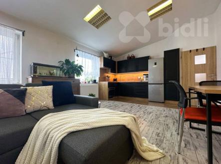 Prodej kanceláře, 74 m²
