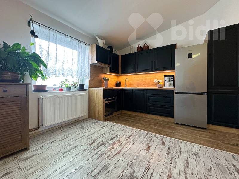 Prodej bytu (komerčního prostoru), 3+kk, 74 m2, ul. 28. října, Kladno-Švermov