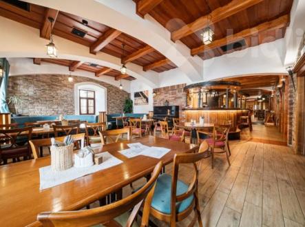 Prodej hotel, 1 679 m²