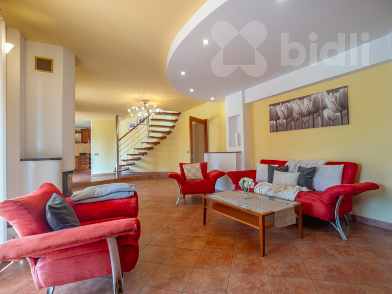 Prodej rodinného domu 6kk, 314 m2,  zahrada 1385m2 - Stolany u Chrudimi