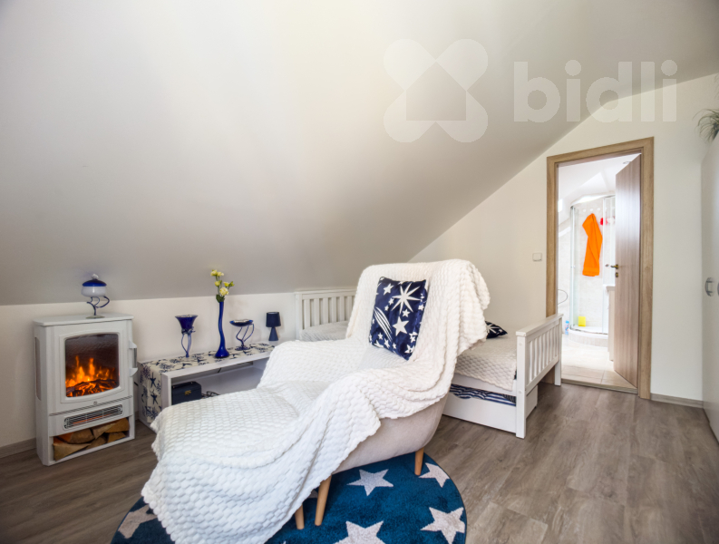 Prodej prostorné vily s čtyřmi byty ve vyhledávané části Františkových Lázní