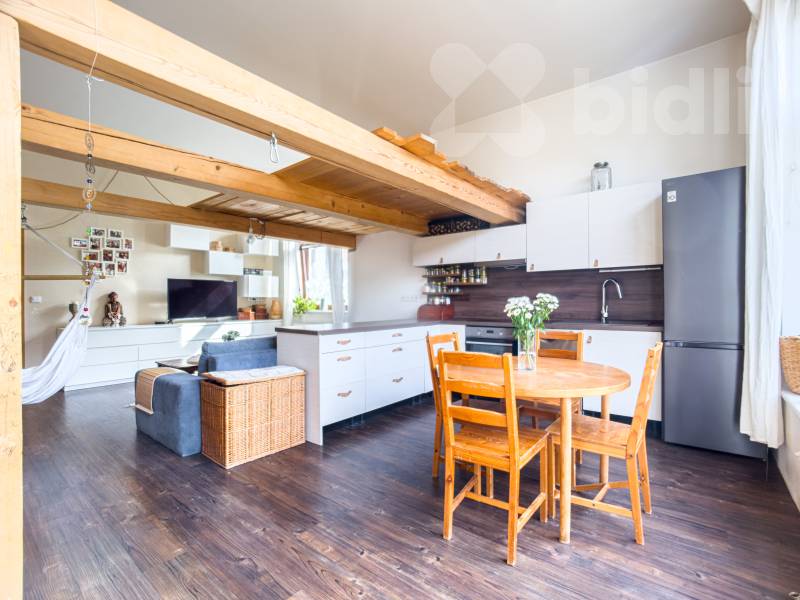 Komerční prostor 22 m2 + byt 2kk, 81 m2, novostavba, OV, Dolní Břežany