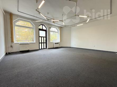 Pronájem kanceláře, 54 m²