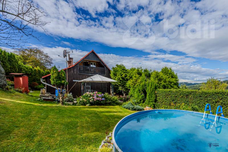 Prodej poloroubenky Lhotka u F-M