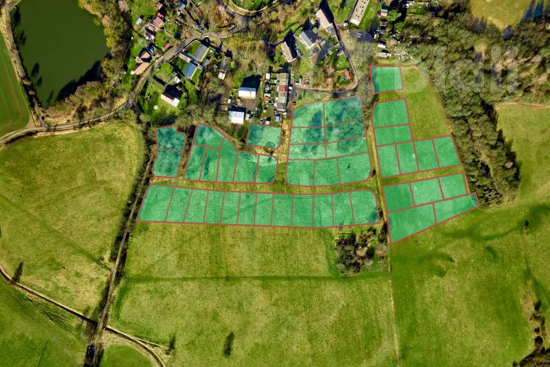 Prodej pozemku o velikosti 1097 m2, Květnová, Ostrov - Květnová