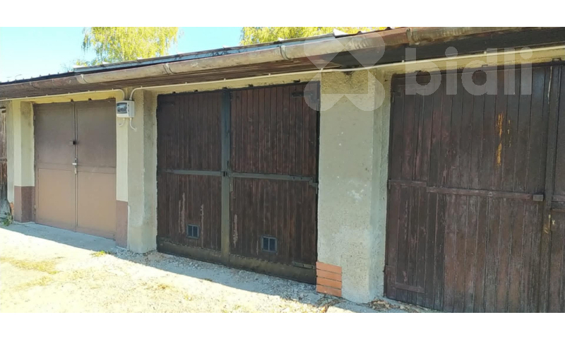 Prodej garáže 19 m2  Hulín, ulice Záhlinická (směr Otrokovice)
