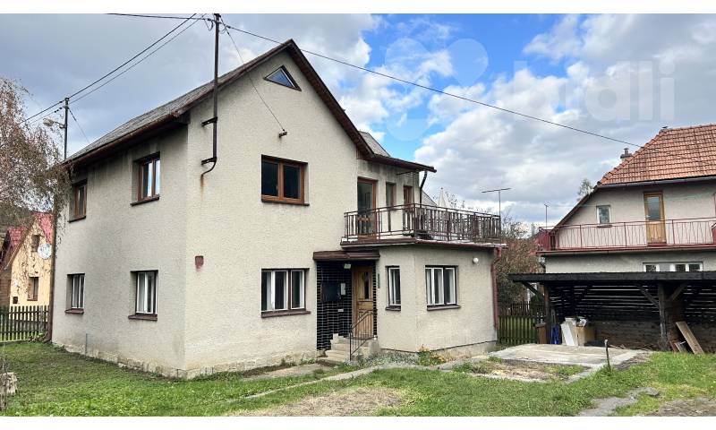 DO KONCE ROKU SLEVA Dvougenerační rodinný dům Lhota u Vsetína