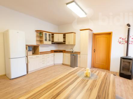 Prodej komerčního objektu, výroba, 350 m²