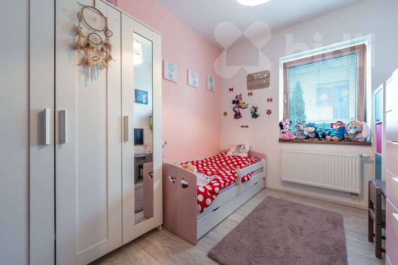 Nové rodinné plně vybavené 4+kk 84m2 s 195m2 zahradou