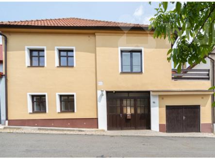 Pronájem bytu, 2+1, 75 m²