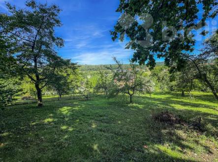 Prodej pozemku pro bydlení, 1 600 m²