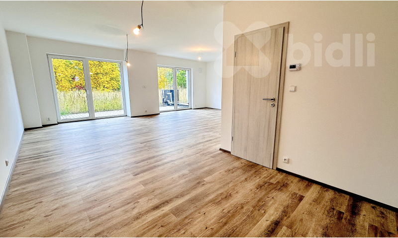 Prodej novostavby 4kk s garáží, 166 m2,  zahrada 363 m2, Velké Chvalovice